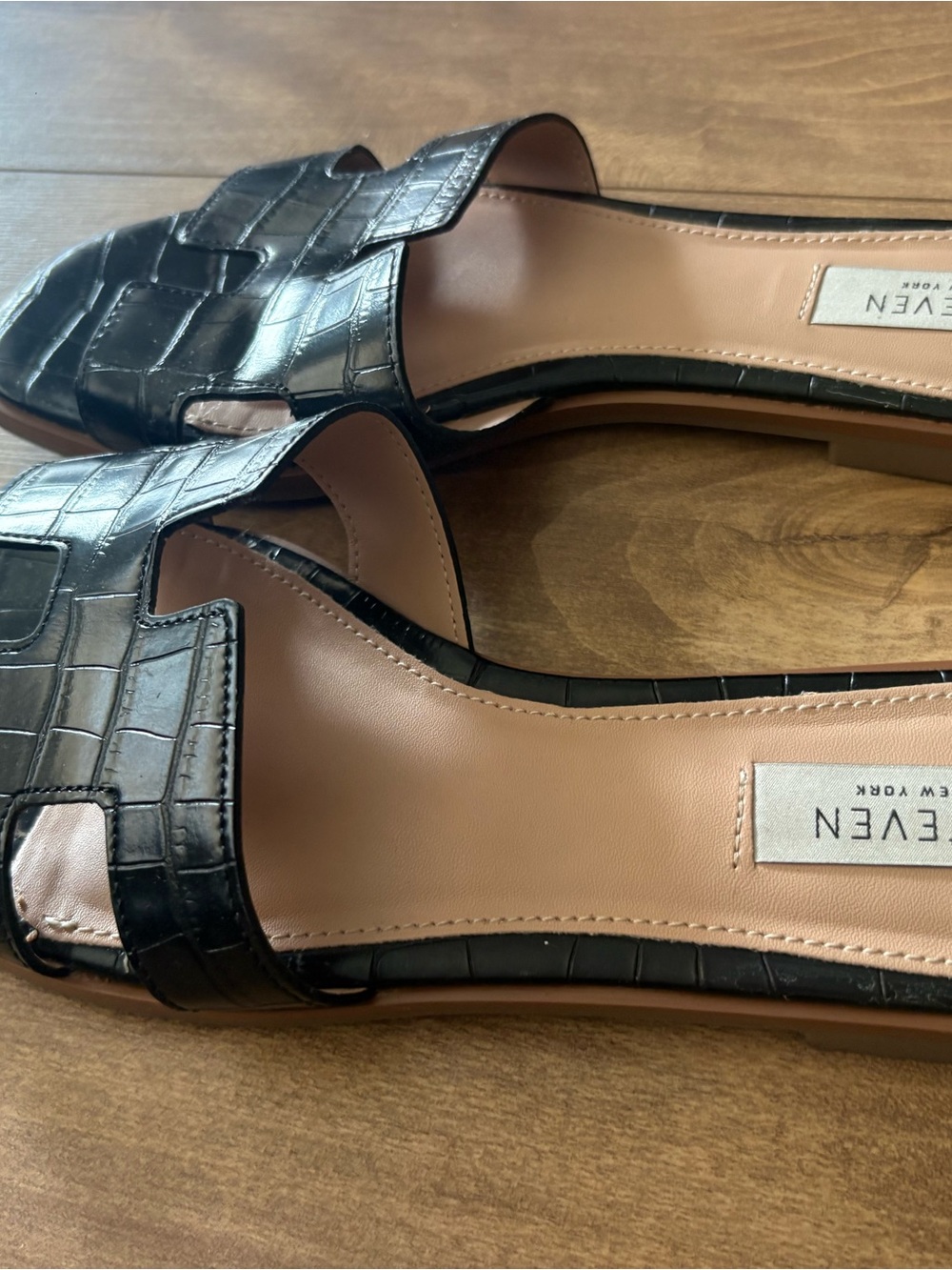 Black Slip-On Croc-Texture Women's Slide Sandals - 7